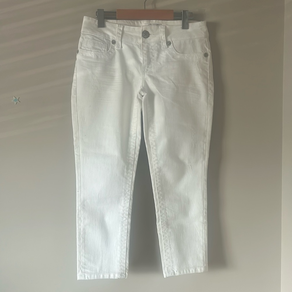 Cropped white jeans